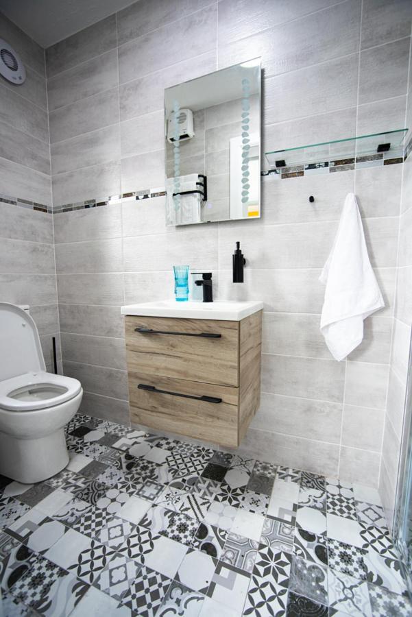 Half Door House Hotel Дингъл Екстериор снимка